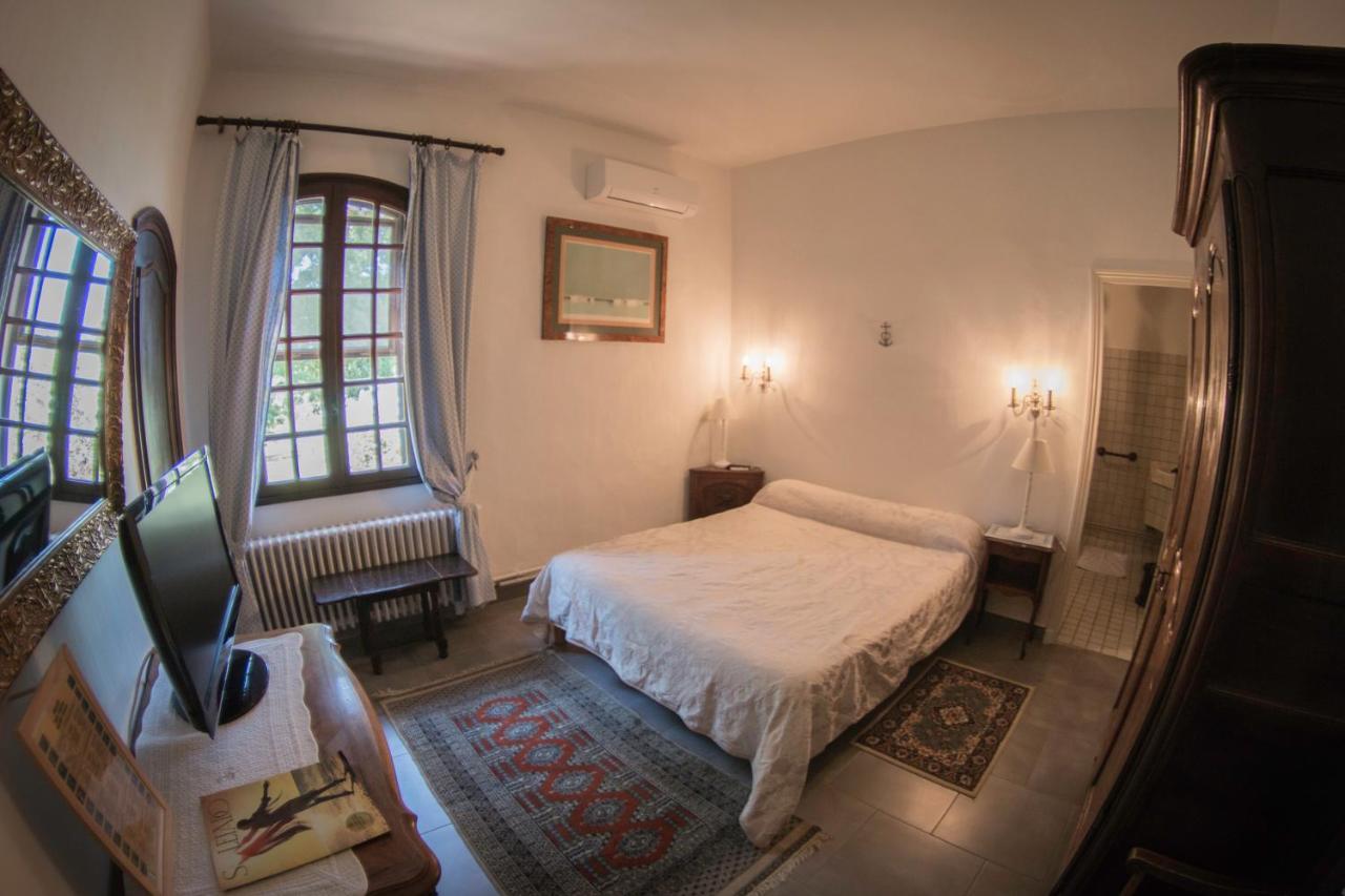 Lou Mas Dou Juge Hotel Saintes-Maries-de-la-Mer Exterior foto
